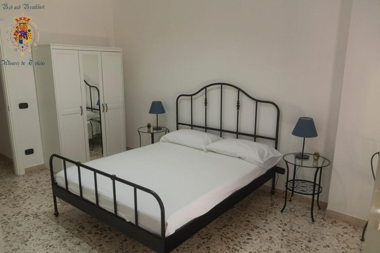 Alvarez De Toledo Bed & Breakfast Napoli Eksteriør bilde